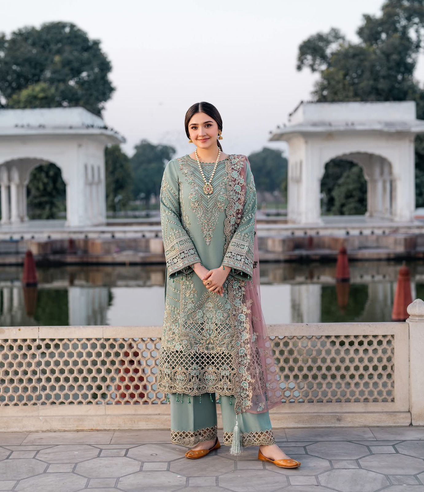 Imrozia - Semi Pure Embroidered Chiffon Suit