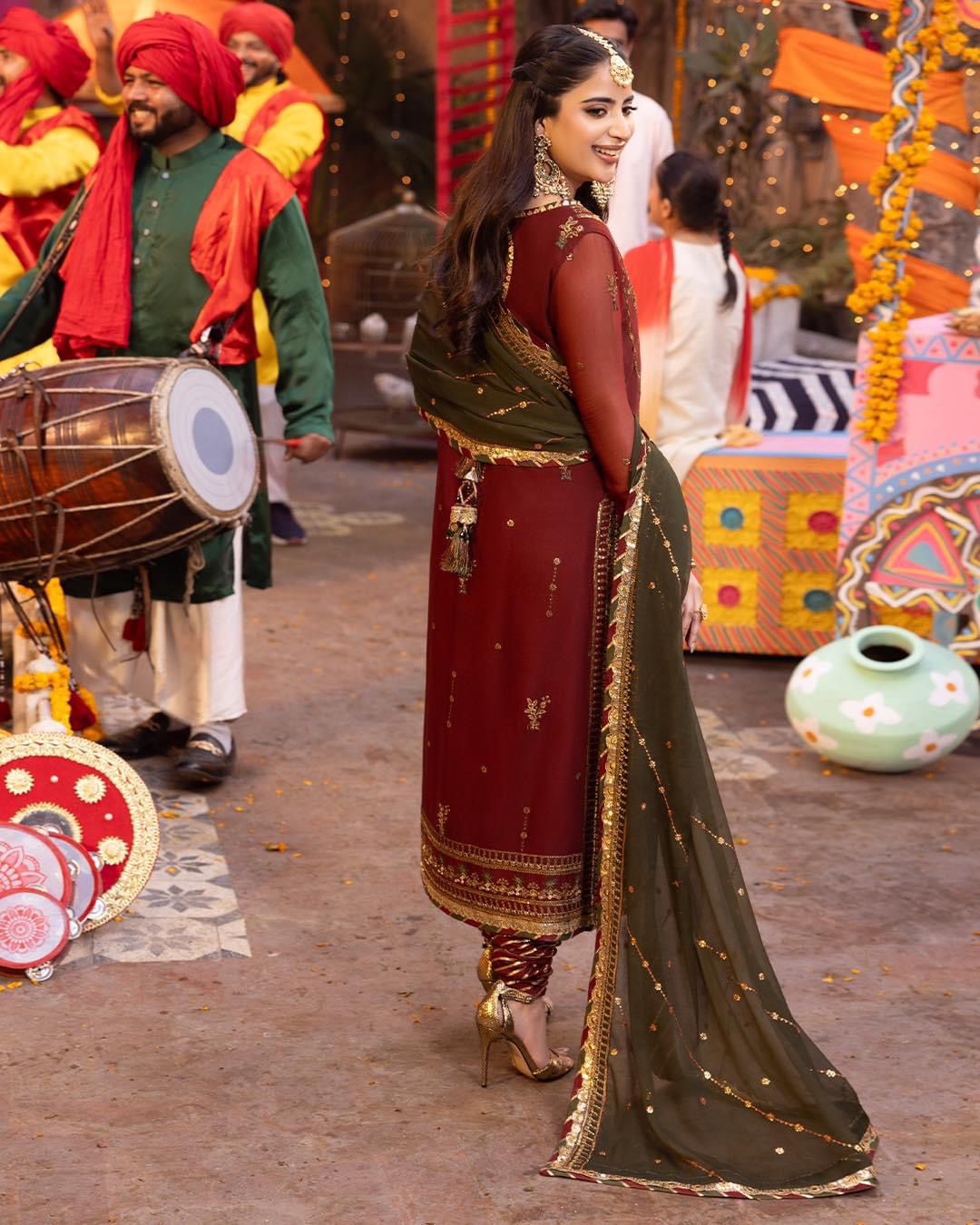 Asim Jofa - Embroidered & Sequinned Bamber Chiffon Suit - Image 4