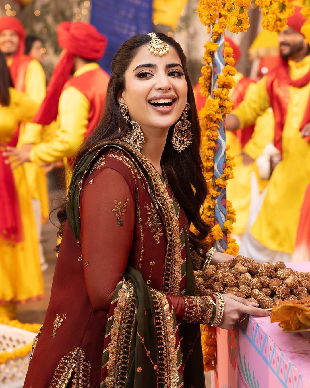 Asim Jofa - Embroidered & Sequinned Bamber Chiffon Suit - Image 3